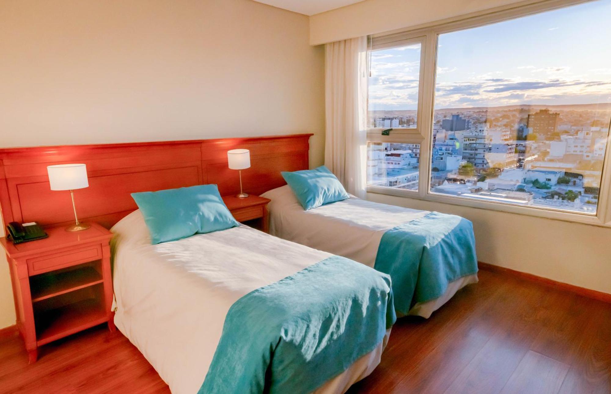 Yene Hue Hotel Puerto Madryn Exterior photo